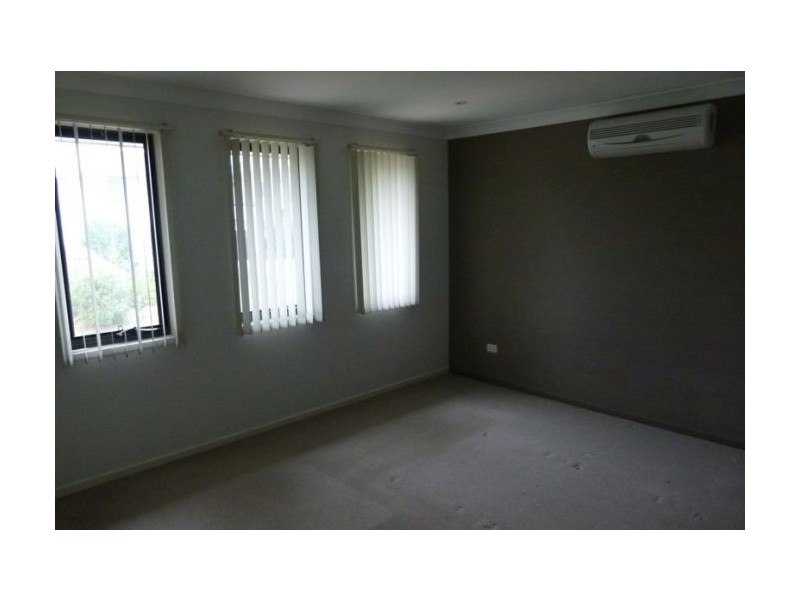 1 Mahogany Place, Molendinar QLD 4214