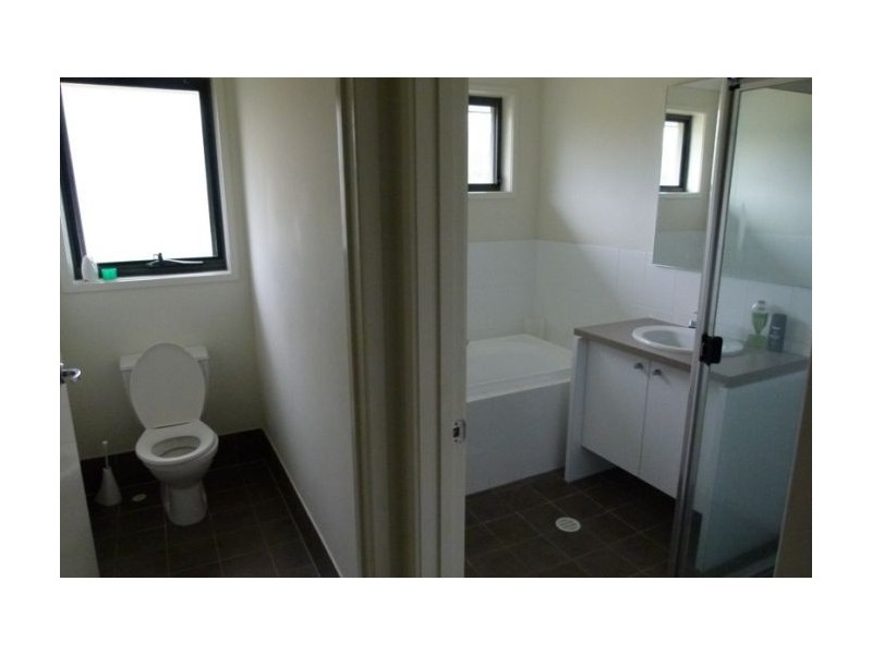 1 Mahogany Place, Molendinar QLD 4214