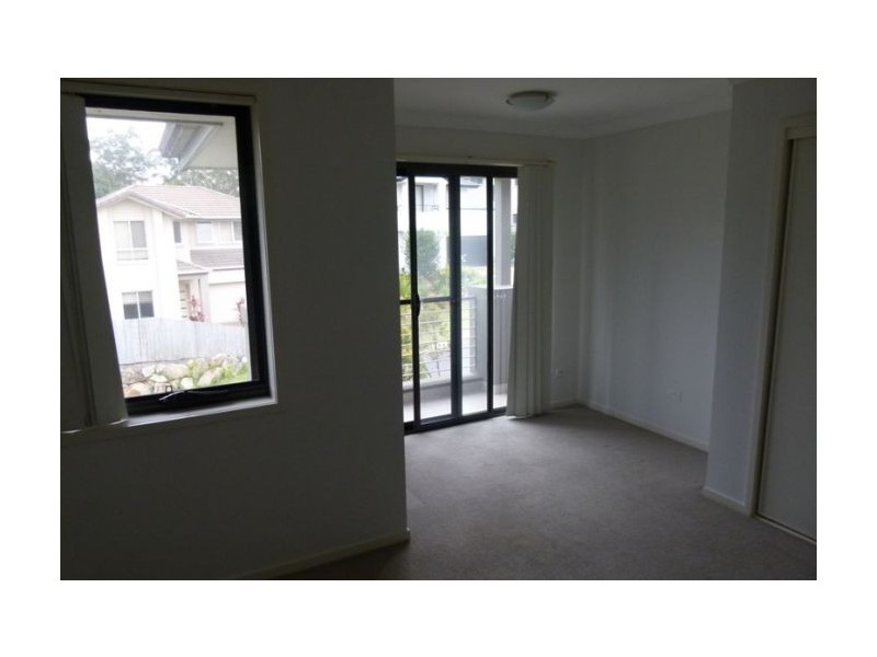 1 Mahogany Place, Molendinar QLD 4214