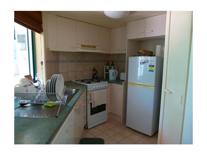 3 9 Stanhill Dr, Chevron Island QLD 4217