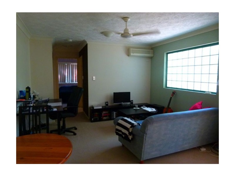 3 9 Stanhill Dr, Chevron Island QLD 4217
