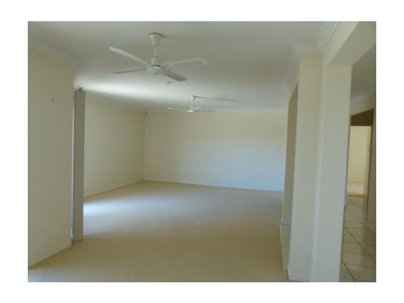 19 Rebholz Dr, Benowa QLD 4217