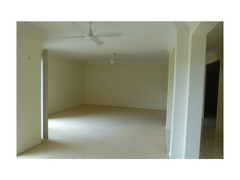 19 Rebholz Dr, Benowa QLD 4217