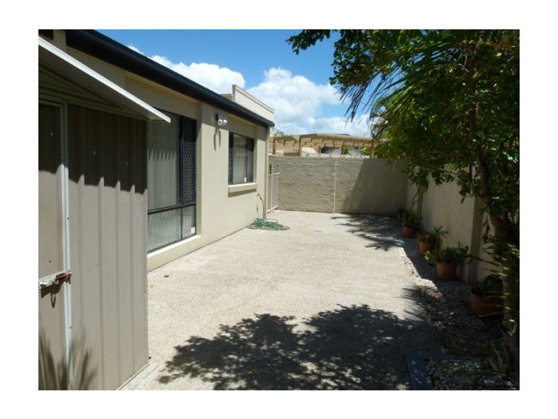 19 Rebholz Dr, Benowa QLD 4217