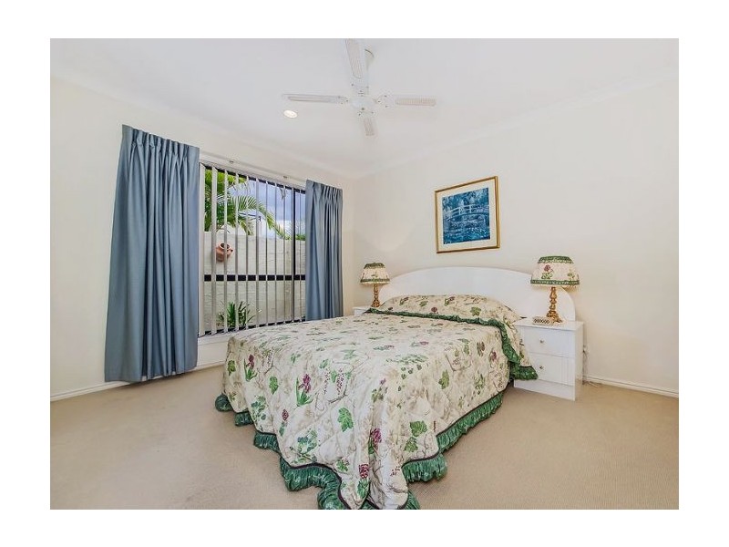 19 Rebholz Dr, Benowa QLD 4217