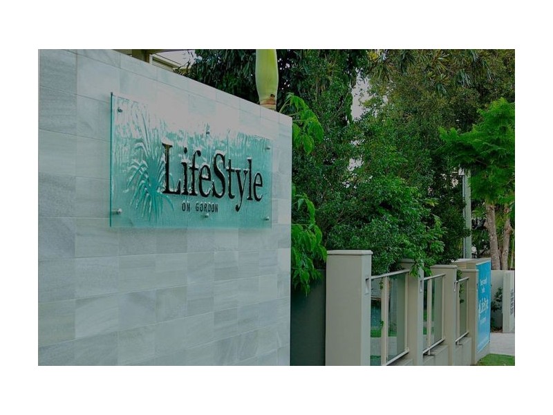 1/27 Gordon Street, Labrador QLD 4215