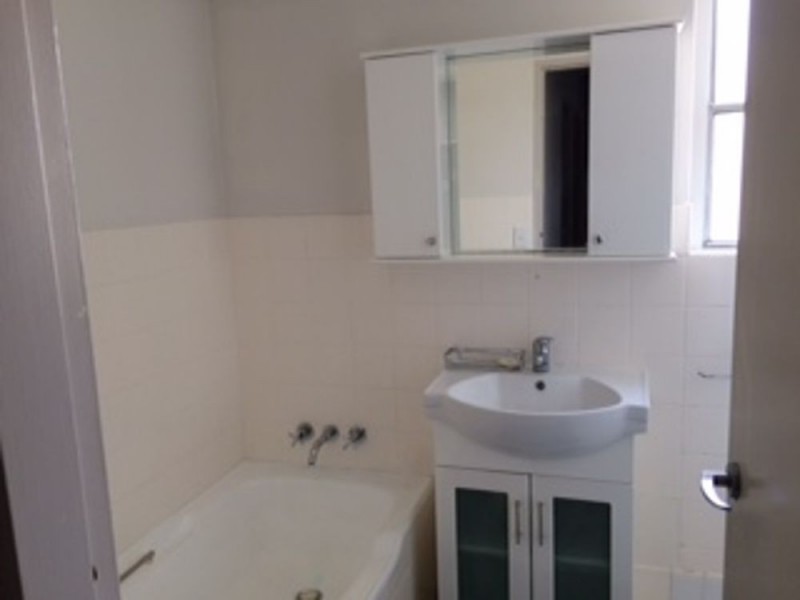 6/72 Marine Pde, Southport QLD 4215