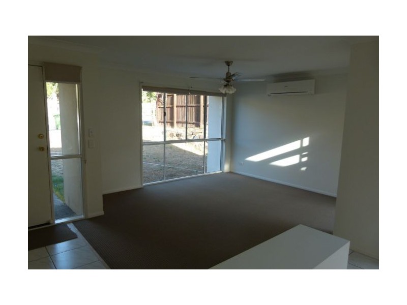 1/128 Greenacre Drive, Parkwood QLD 4214