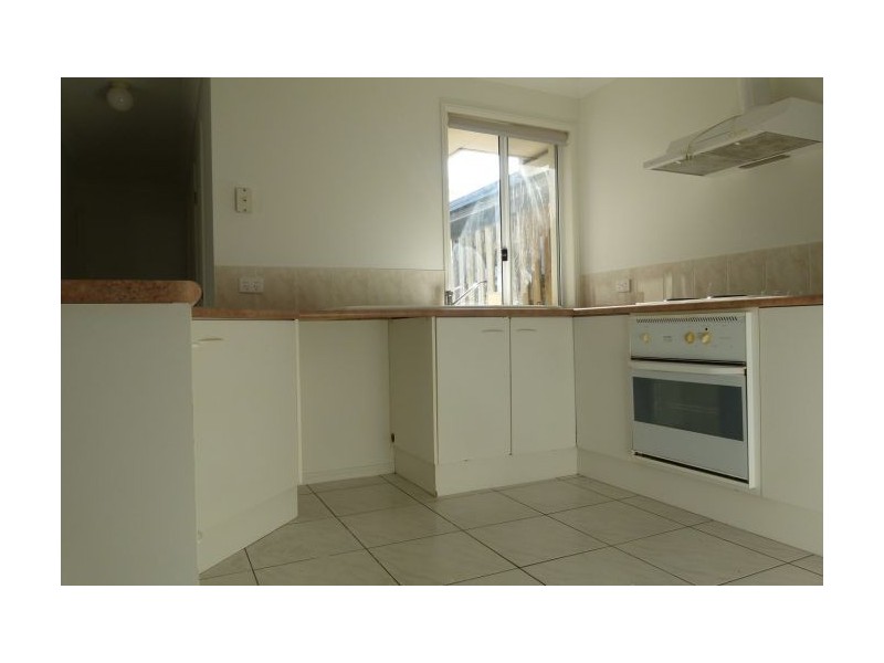 1/128 Greenacre Drive, Parkwood QLD 4214