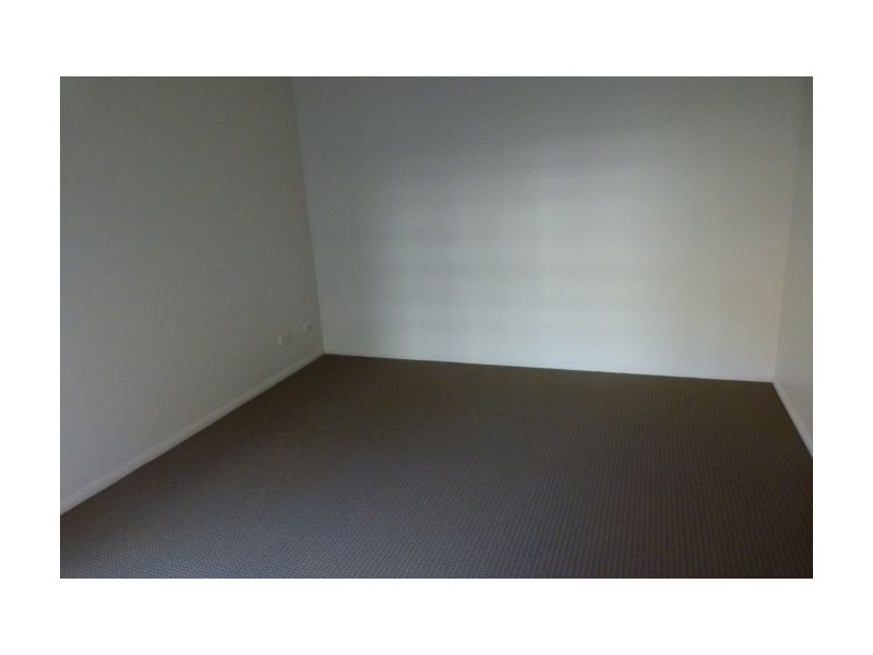 1/128 Greenacre Drive, Parkwood QLD 4214