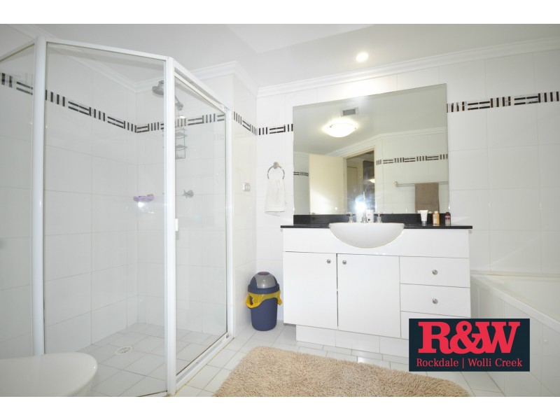 61/323 Forest Road, Hurstville NSW 2220