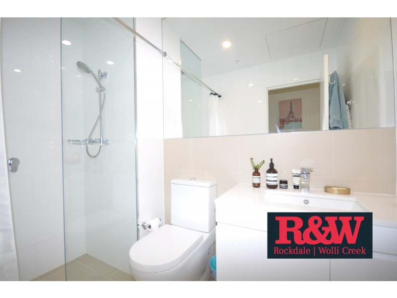 610/2 Discovery Point Place, Wolli Creek NSW 2205