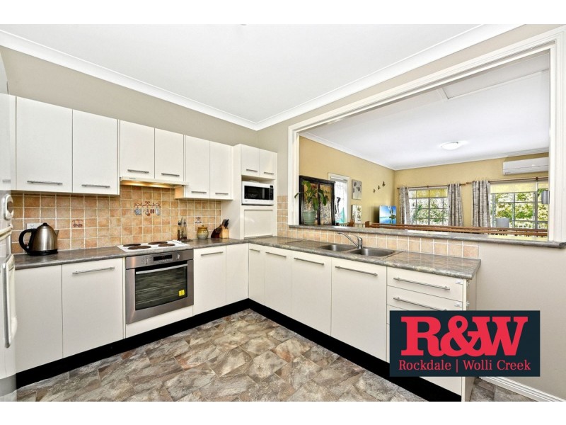 11 Knoll Avenue, Turrella NSW 2205