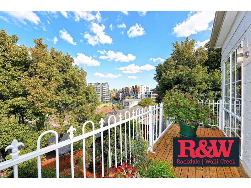 11 Knoll Avenue, Turrella NSW 2205