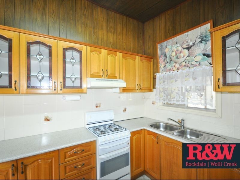 6 Henry Street, Turrella NSW 2205