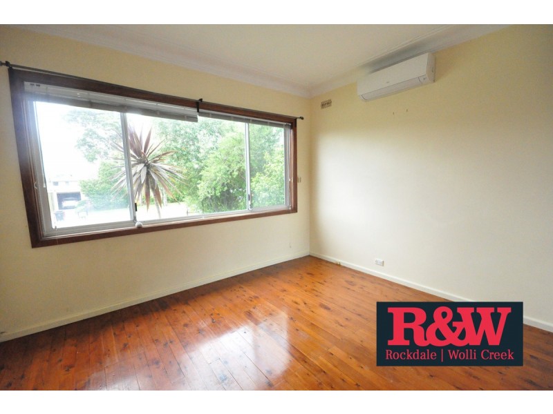 19 Tracey Street, Revesby NSW 2212