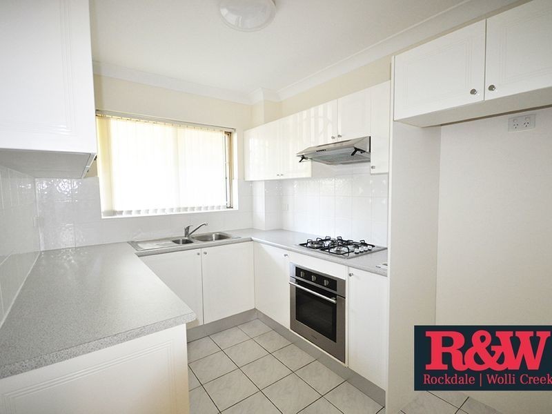 2/158-160A Harrow Road, Kogarah NSW 2217