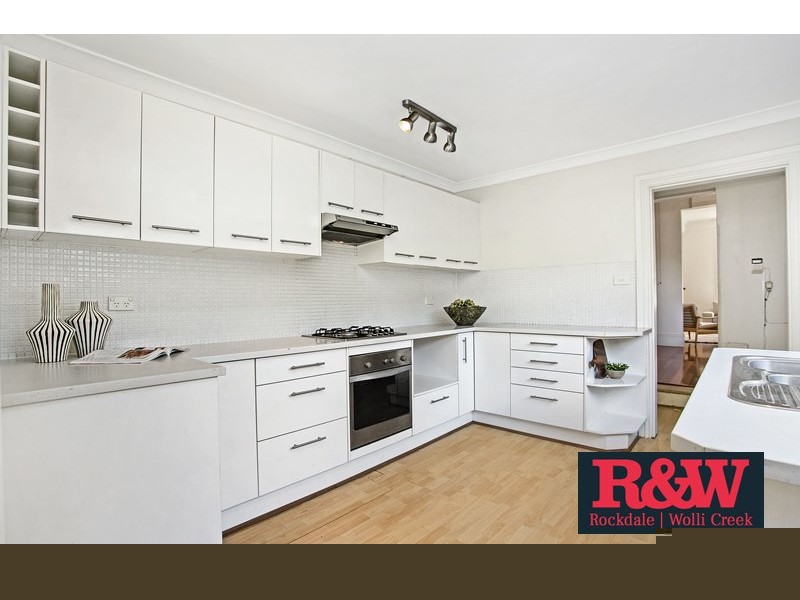 31 Edgeware Road, Enmore NSW 2042