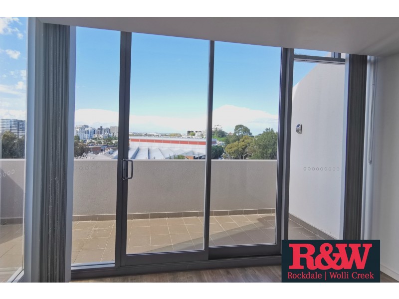 H604/9 Wollongong Road, Arncliffe NSW 2205