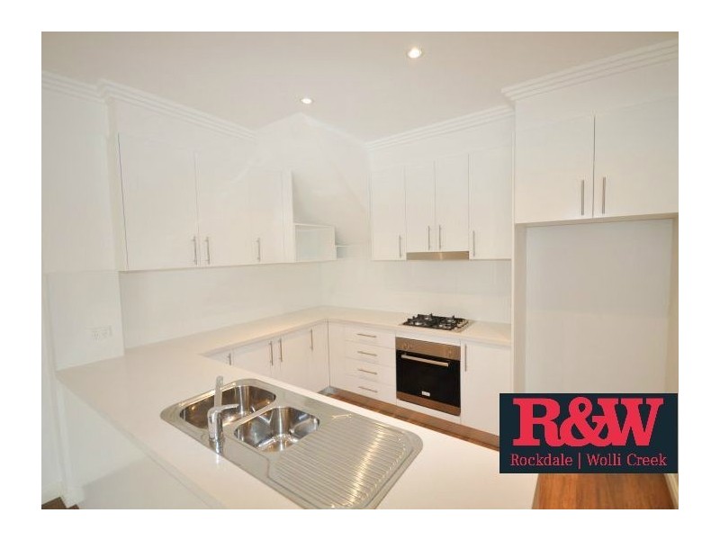 V2/19 Oswell Street, Rockdale NSW 2216