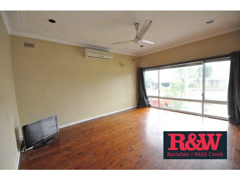 19 Tracey Street, Revesby NSW 2212