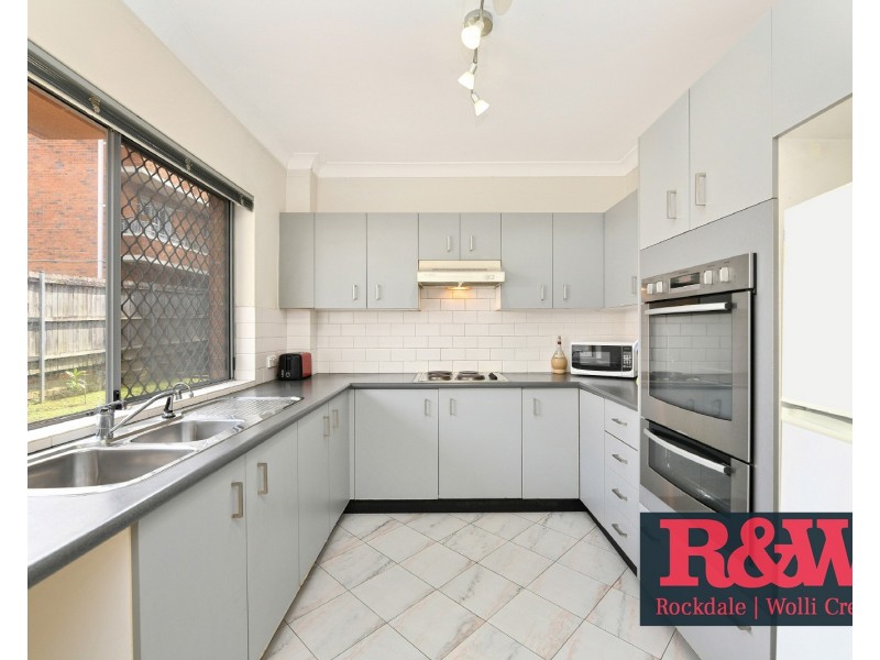 12/1-7 Carnarvon Street, Carlton NSW 2218