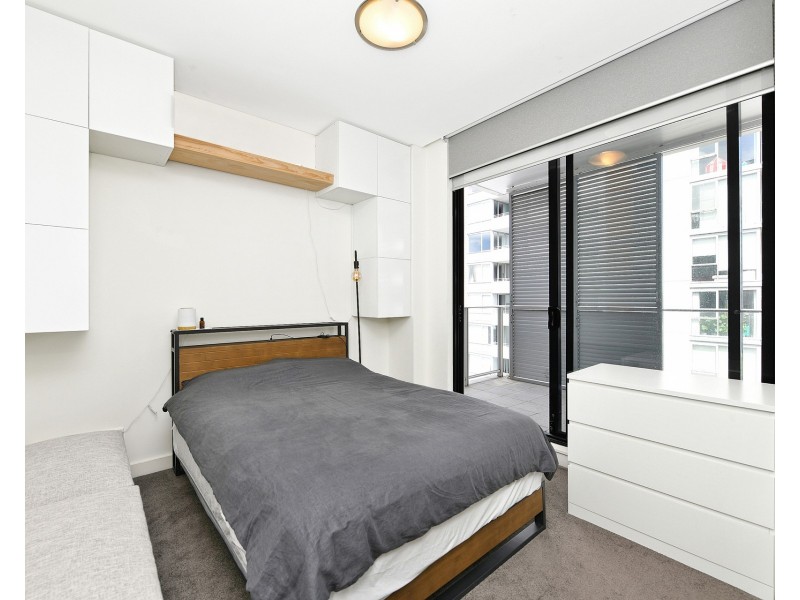 801/8 Brodie Spark Drive, Wolli Creek NSW 2205