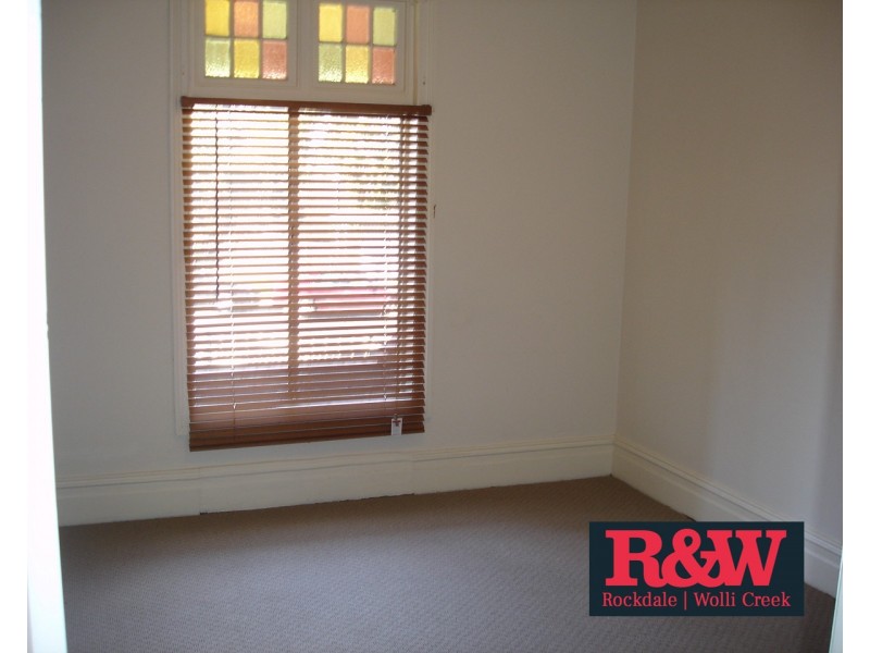 2/6 Roach Street, Arncliffe NSW 2205