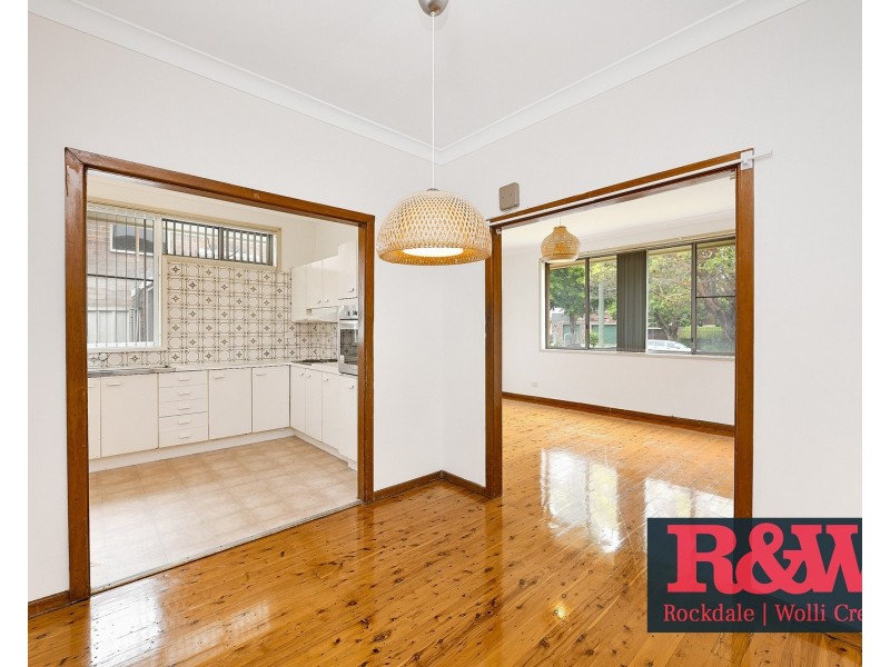1/103 Queen Victoria Street, Bexley NSW 2207