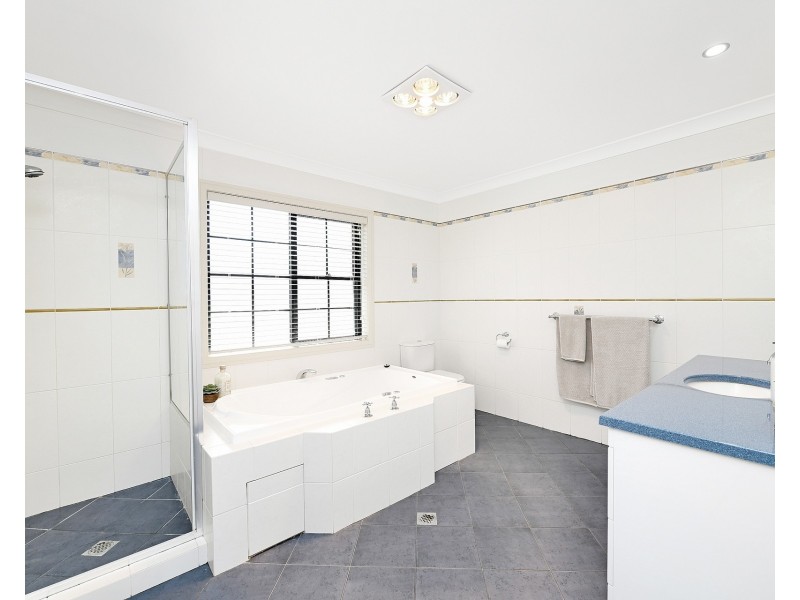 17 Hampton Road, Sylvania Waters NSW 2224