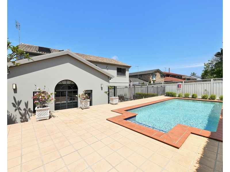 17 Hampton Road, Sylvania Waters NSW 2224