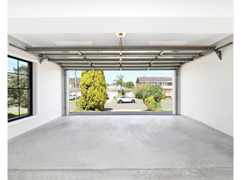 17 Hampton Road, Sylvania Waters NSW 2224