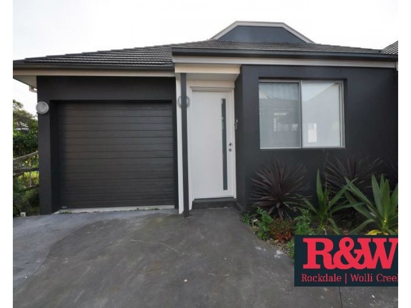 V2/19 Oswell Street, Rockdale NSW 2216