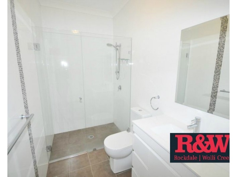 V2/19 Oswell Street, Rockdale NSW 2216