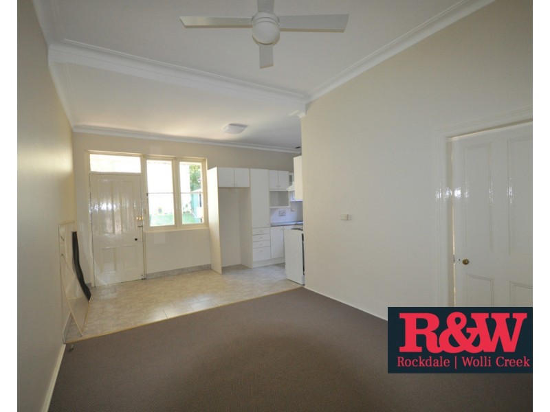 1/6 Roach Street, Arncliffe NSW 2205