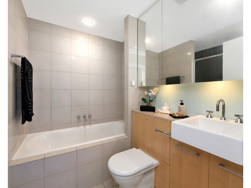 617/6 Brodie Spark Drive, Wolli Creek NSW 2205