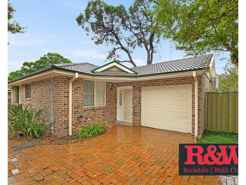 2/17 Gungah Bay Road, Oatley NSW 2223