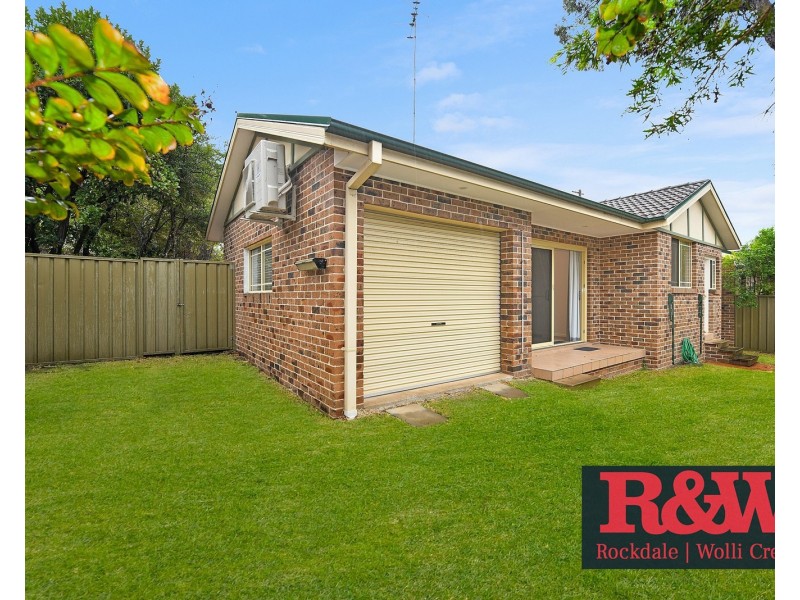 2/17 Gungah Bay Road, Oatley NSW 2223