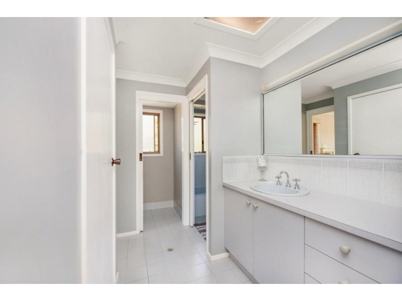 2 Robertson Place, Ulladulla NSW 2539