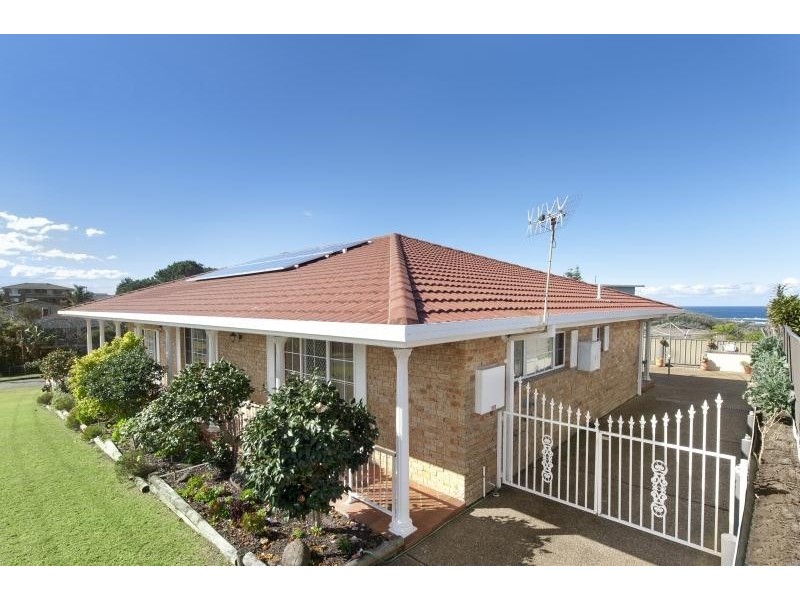 1 Rennies Beach Close, Ulladulla NSW 2539