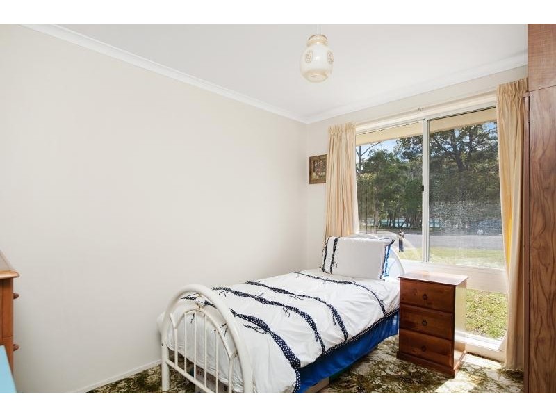 15 Ireland Street, Burrill Lake NSW 2539