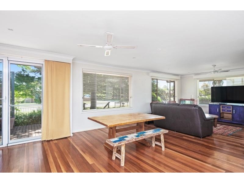 44 Lake View Drive, Burrill Lake NSW 2539