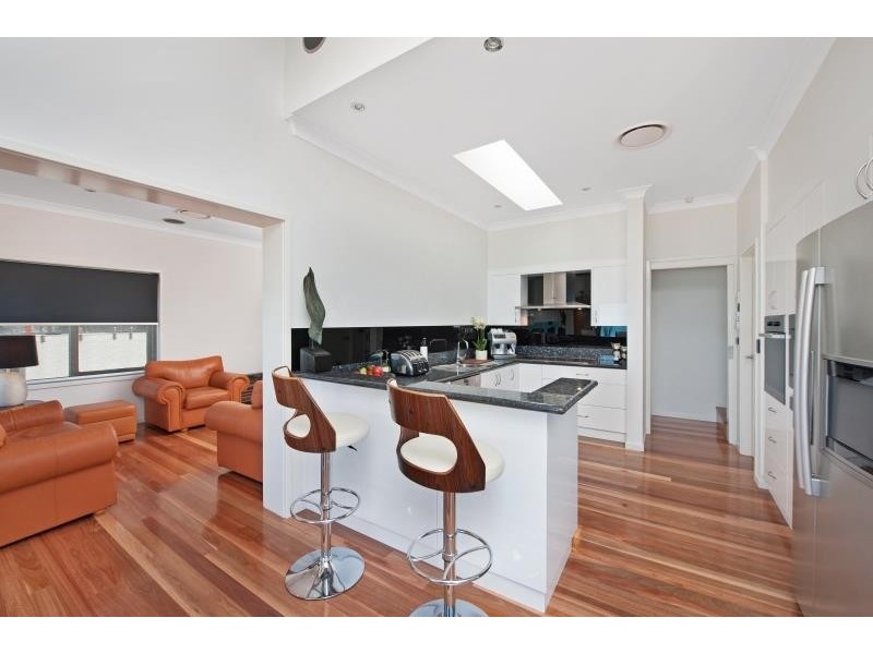 22 Beach Road, Mollymook NSW 2539