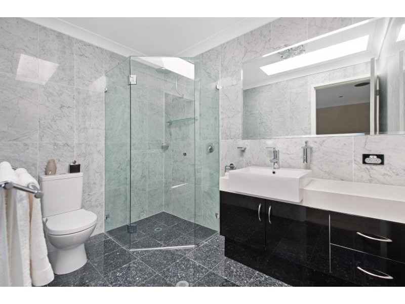 22 Beach Road, Mollymook NSW 2539