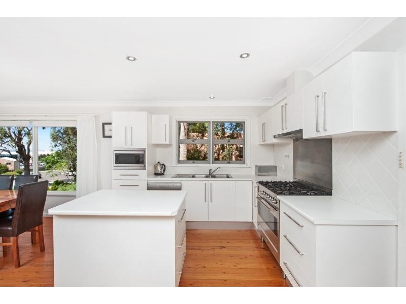 18 Wallace Street, Mollymook NSW 2539