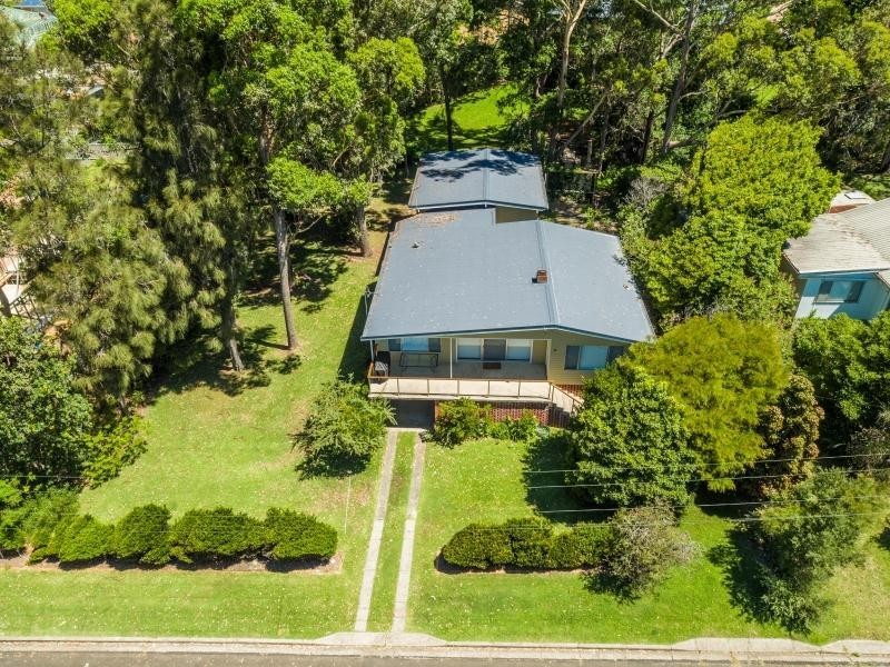 18 Wallace Street, Mollymook NSW 2539