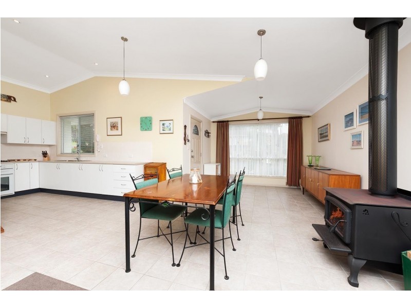 22 Clissold Street, Mollymook NSW 2539