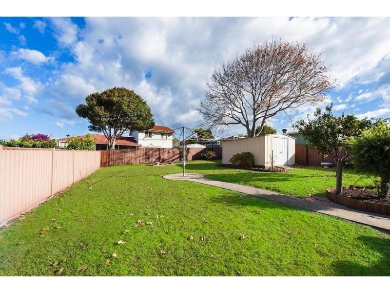 20 Leigh Crescent, Ulladulla NSW 2539