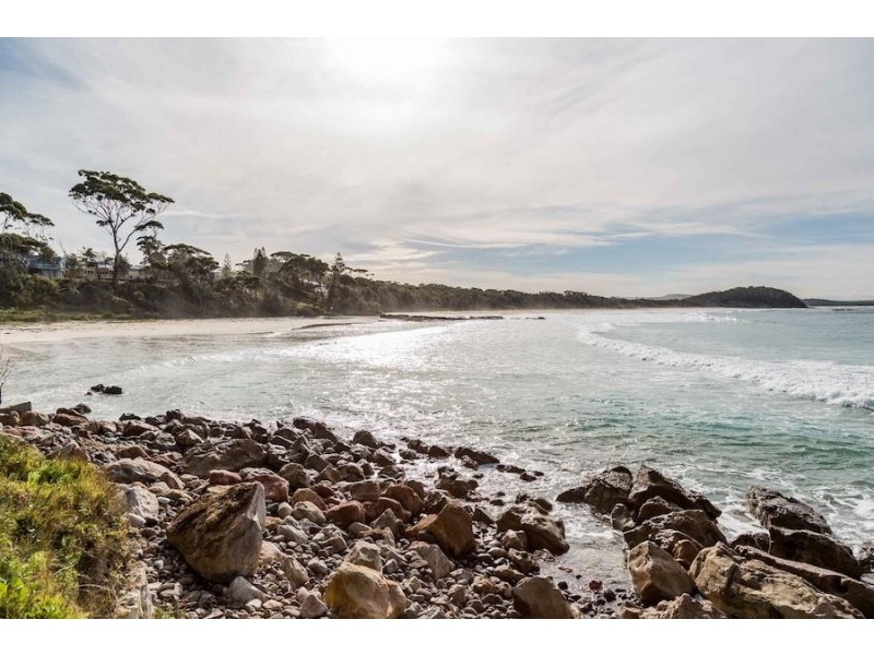 3 Virgo Place, Narrawallee NSW 2539