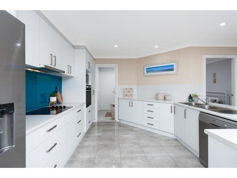 60 Brushbox Drive, Ulladulla NSW 2539